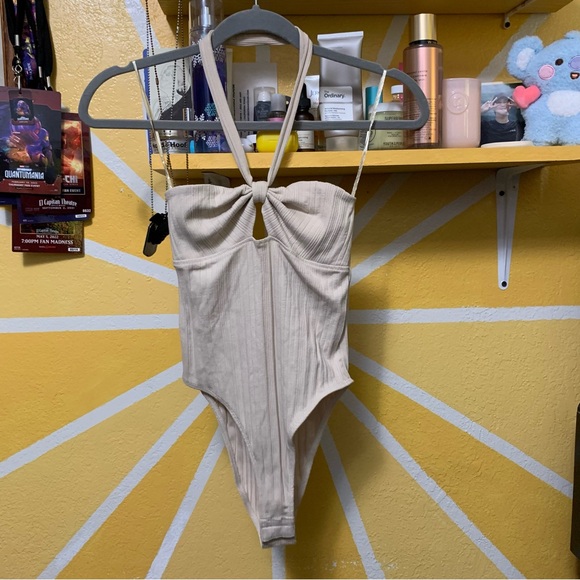 NWT Zara Ribbed Halter Bodysuit Size Small - Picture 4 of 9